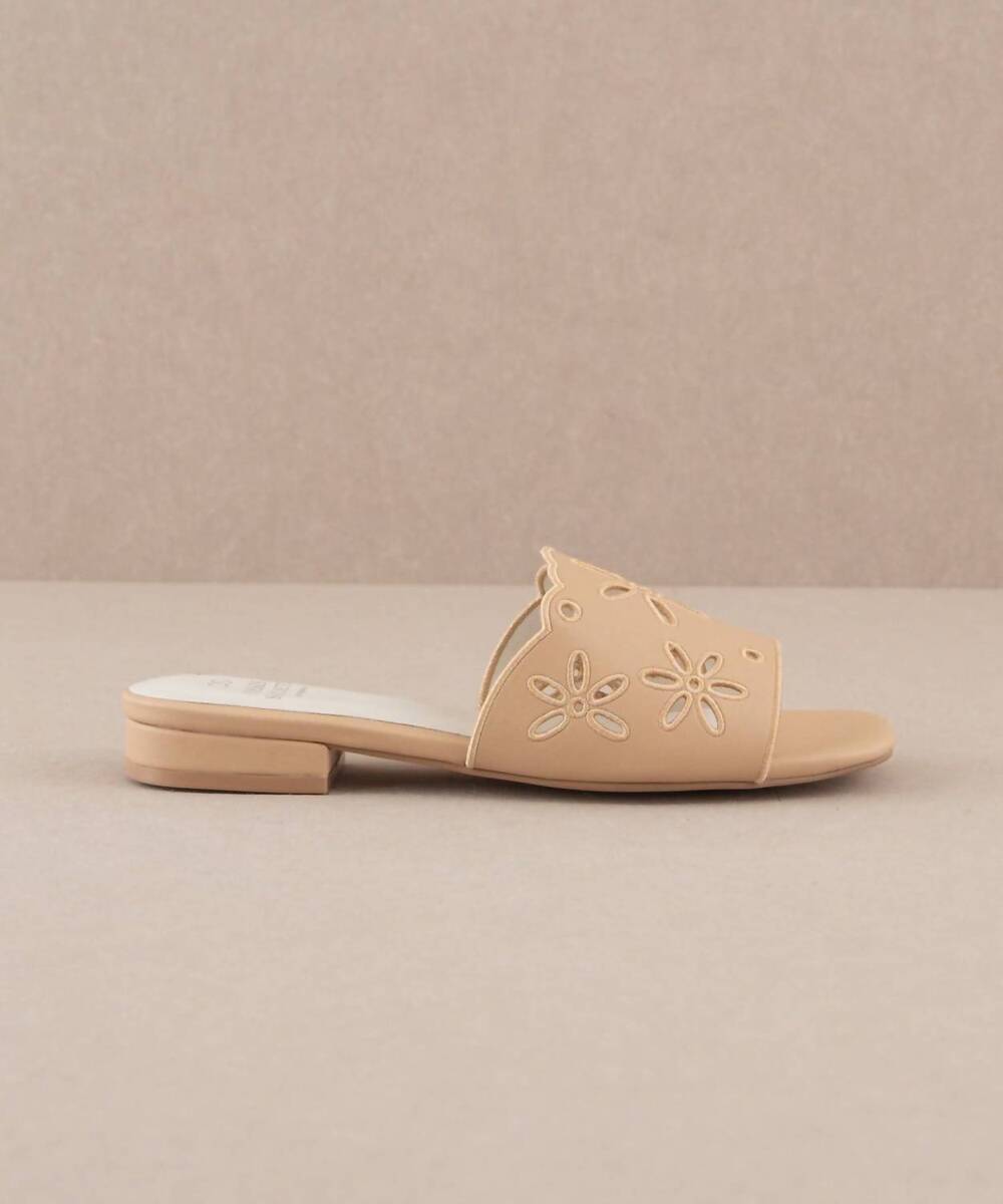 NEW OASIS SOCIETY women's the manila sandals in apricot